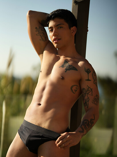 Alessandro Lee