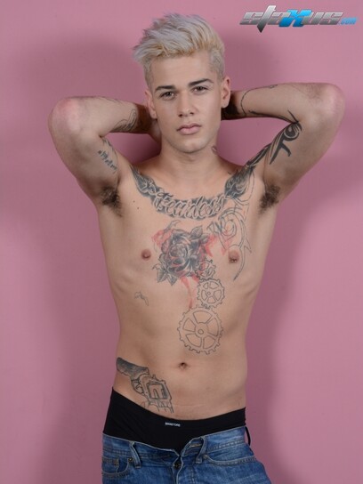 UK Exclusive, Mickey Taylor, Demonstrates His Inked Solo Antics With A Jizz-Load Of Cum!