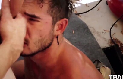 Gays Caine OConner and Zac Snow Bareback